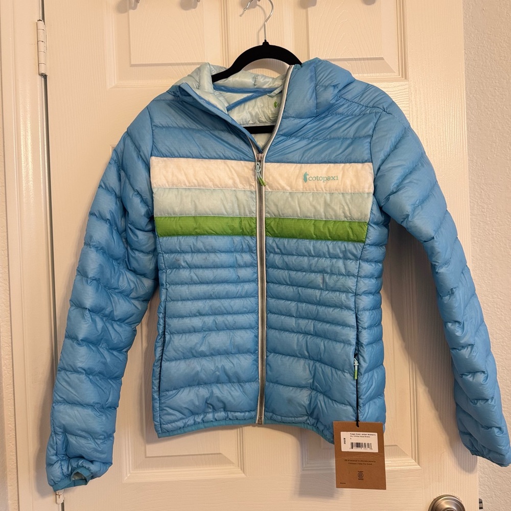 NWT Cotopaxi Hooded Fuego Blue and Green Down Jacket